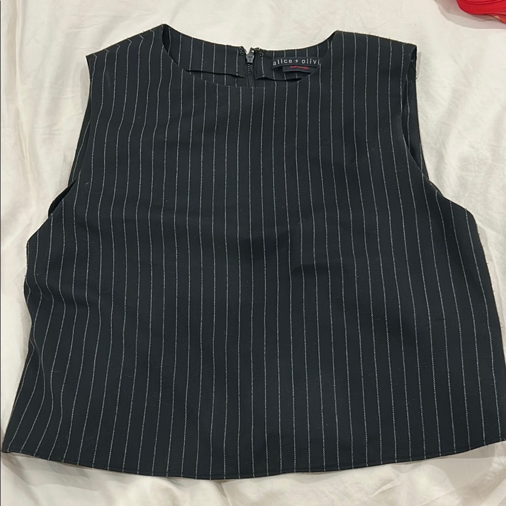 Alice + Olivia Black Striped Women's Top